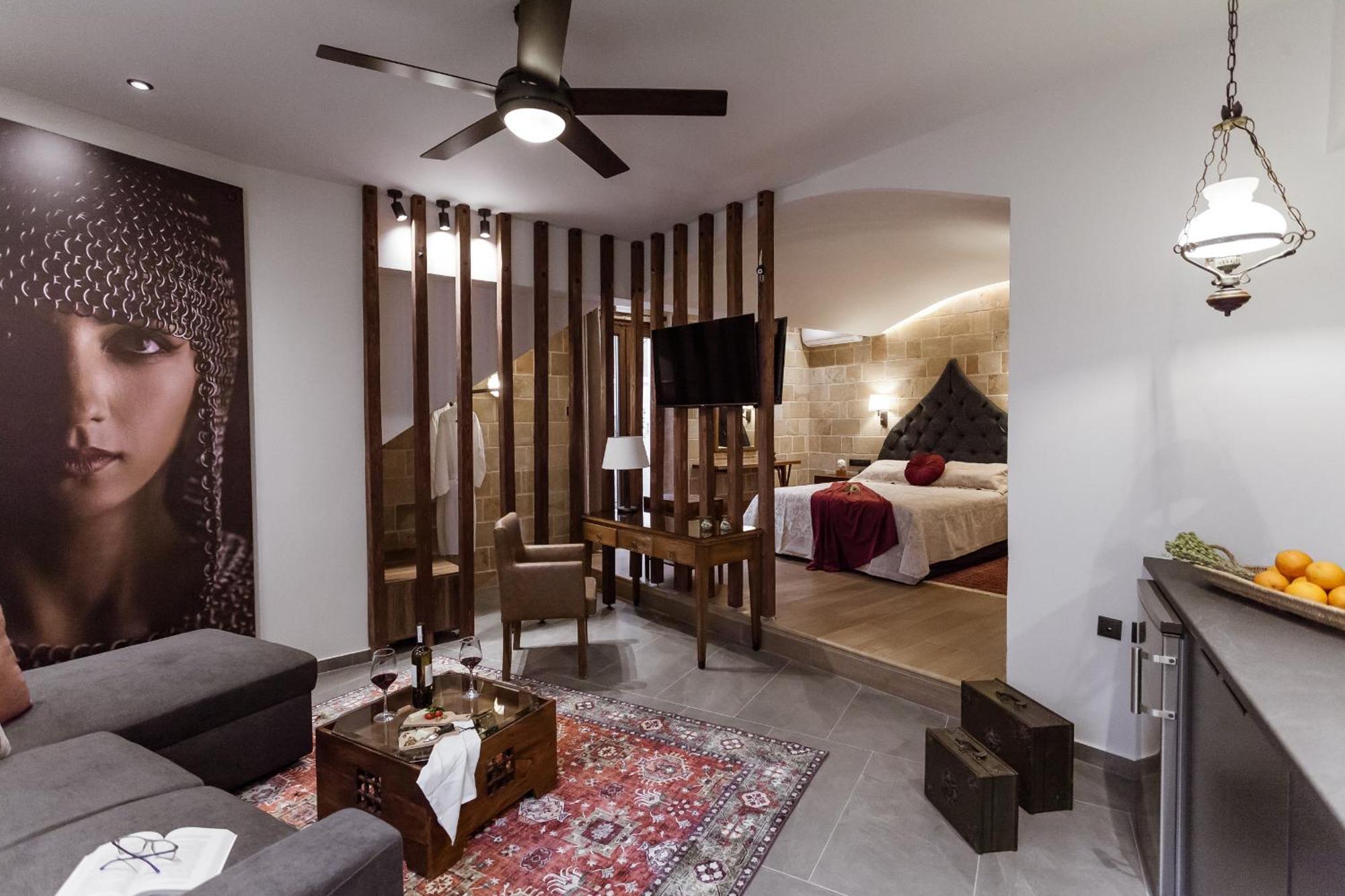Utopia Luxury Suites - Old Town Rhodes City Exteriör bild