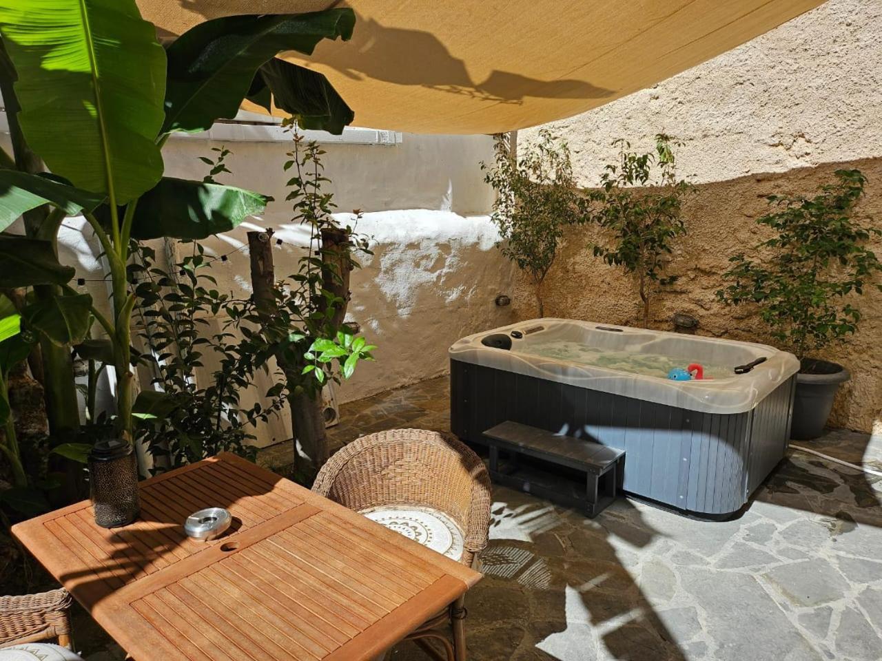Utopia Luxury Suites - Old Town Rhodes City Exteriör bild