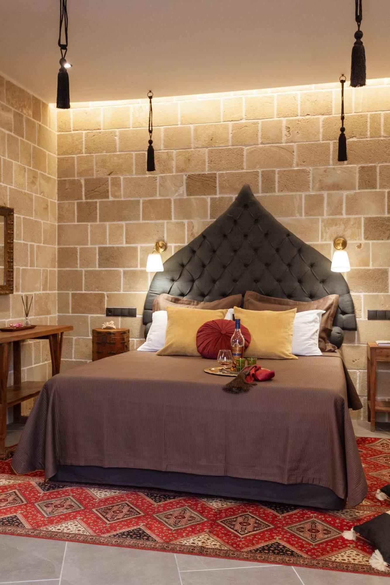 Utopia Luxury Suites - Old Town Rhodes City Exteriör bild