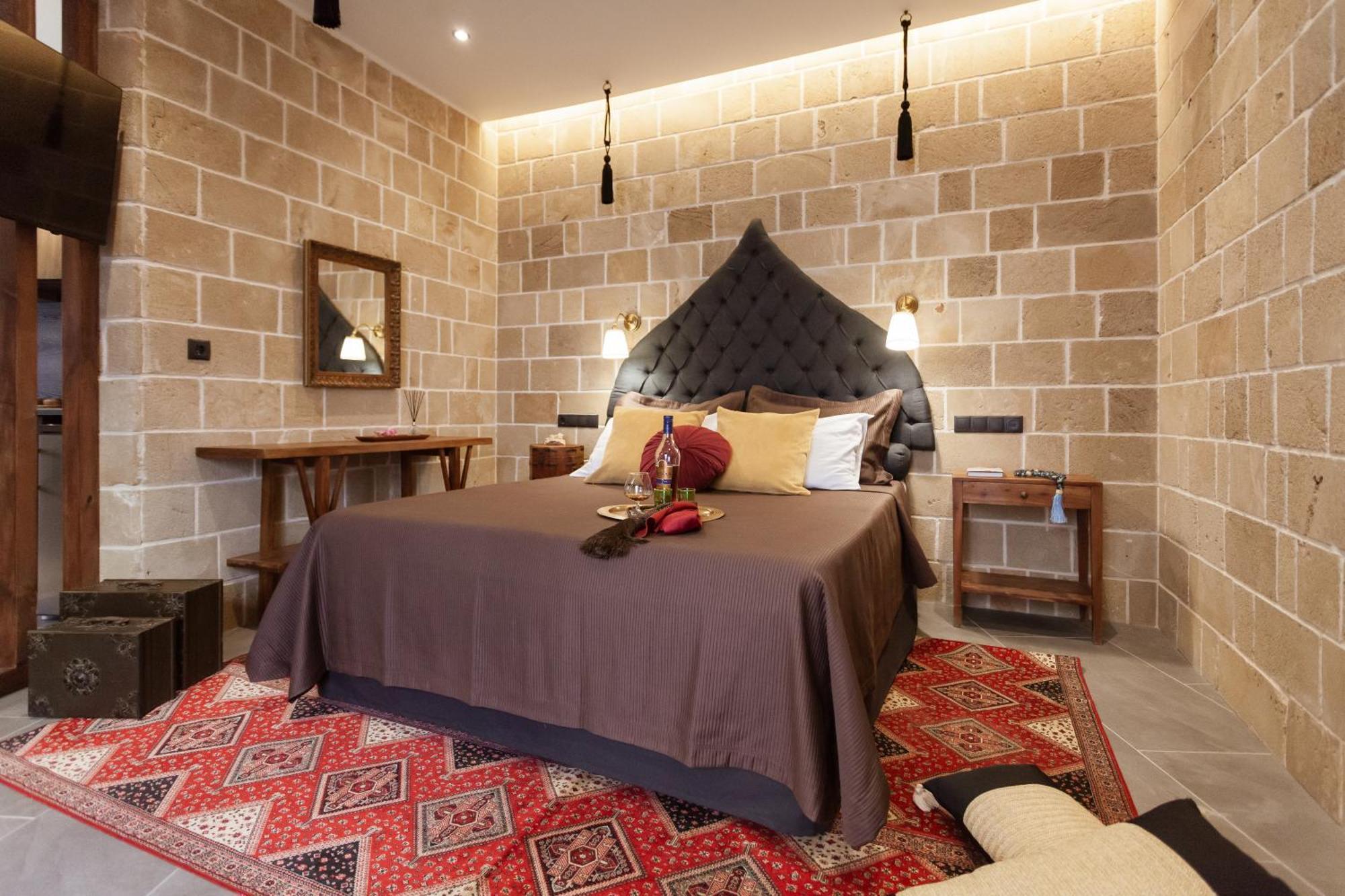 Utopia Luxury Suites - Old Town Rhodes City Exteriör bild