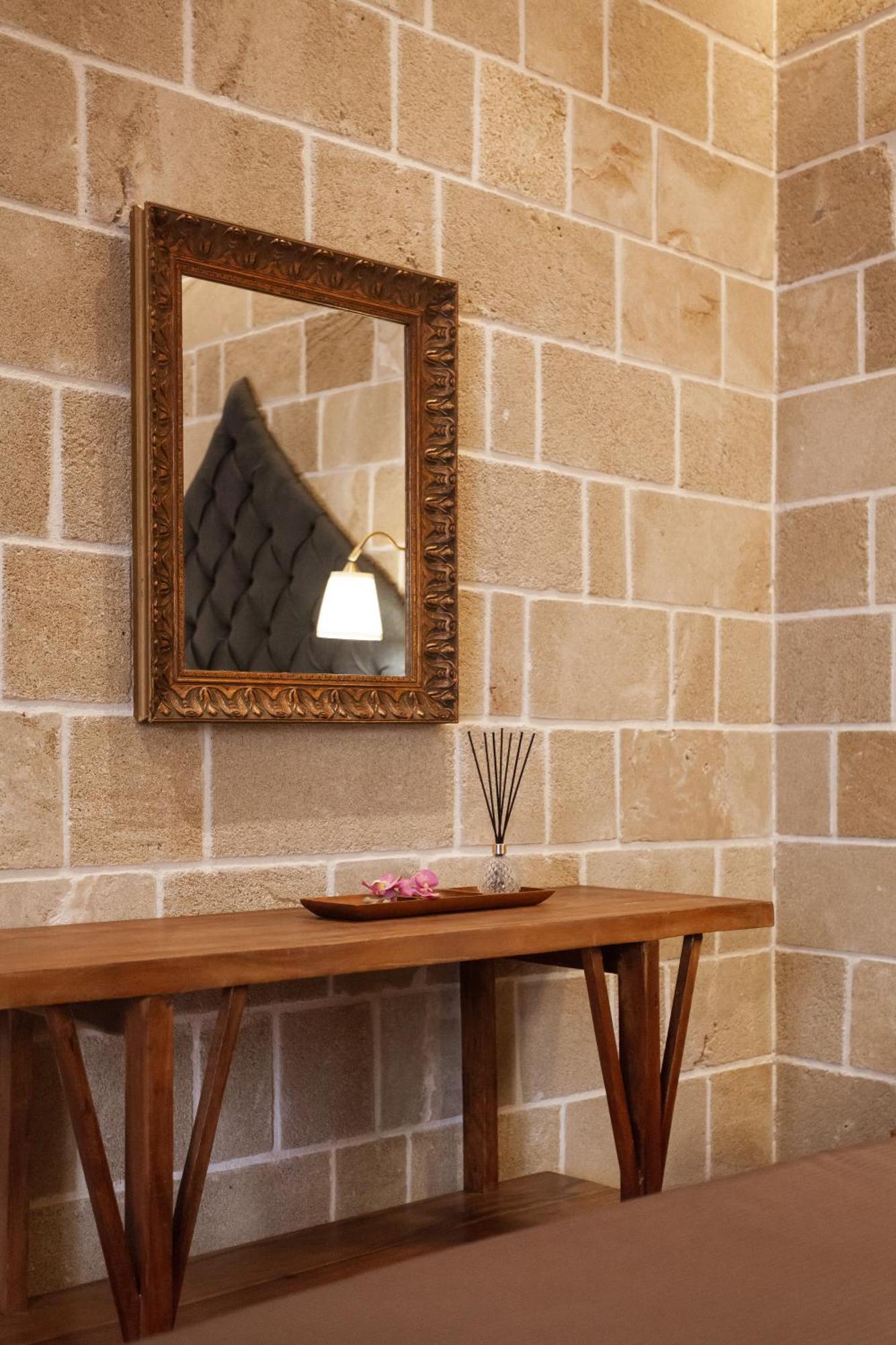 Utopia Luxury Suites - Old Town Rhodes City Exteriör bild